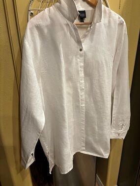Eileen Fisher White IRISH Linen band Collar Button-Down